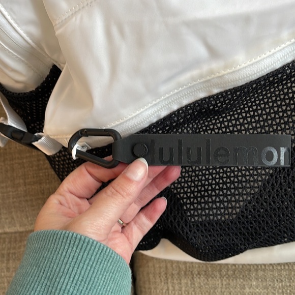 Lululemon All Hours Backpack - Picture 14 of 15